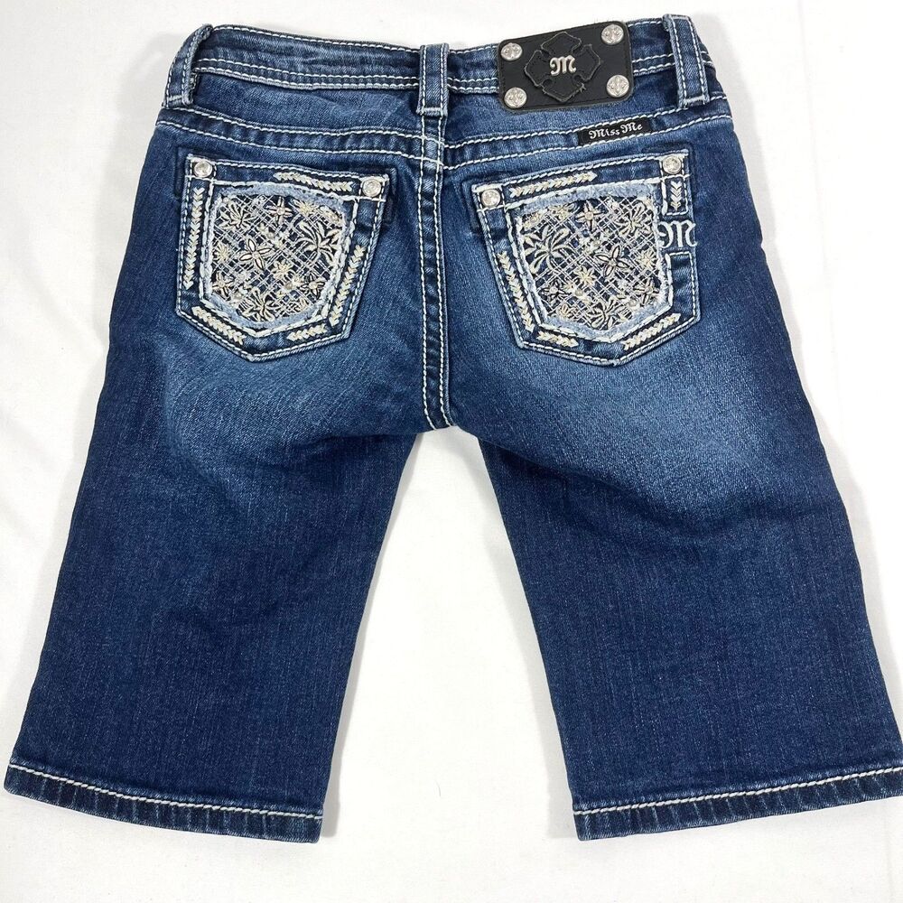 Miss Me Girls Size 10 Embellished Embroidered Bermuda Shorts